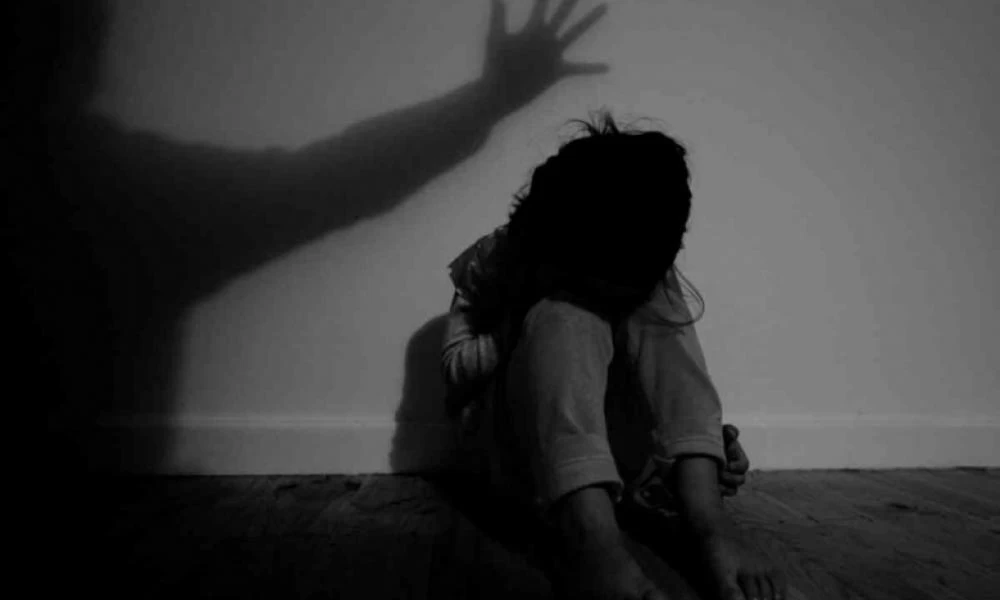 Φρίκη σε σχολείο στο Μοσχάτο: Καθηγητής κατηγορείται για ασελγείς πράξεις σε μαθήτριες